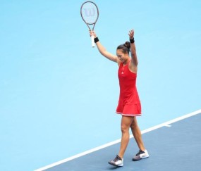 网上百家乐官网-中国金花五连冠！ 郑钦文和朱琳谁将站上亚洲之巅？