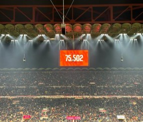 网上百家乐登录入口-【现场】催眠大战米兰主动缴械，圣西罗万人嘘丰塞卡