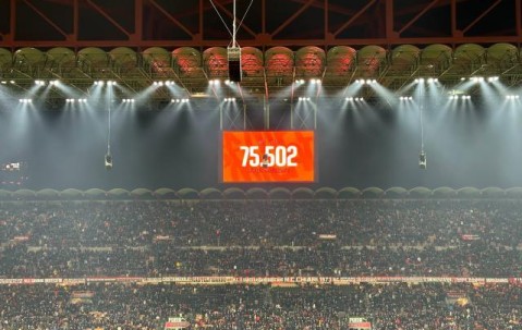 网上百家乐登录入口-【现场】催眠大战米兰主动缴械，圣西罗万人嘘丰塞卡