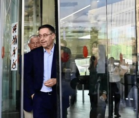 网上百家乐官网-巴托梅乌回应170万欧律师费，称用于内马尔涉税问题达成协议